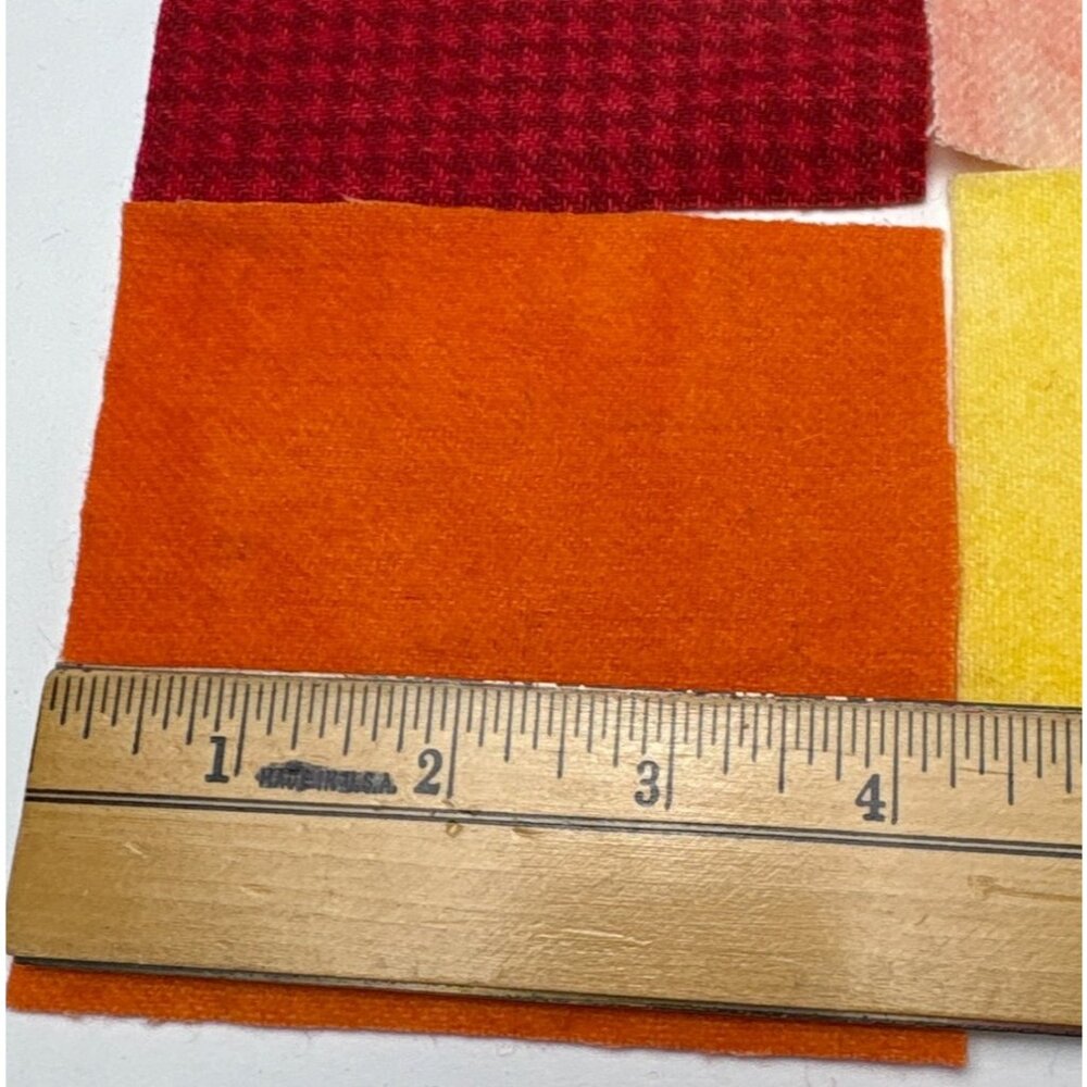 Wool Squares Rug Hooking & Applique 4 1/4" Multi-Color Set Rug Hooking - Picture 7 of 14